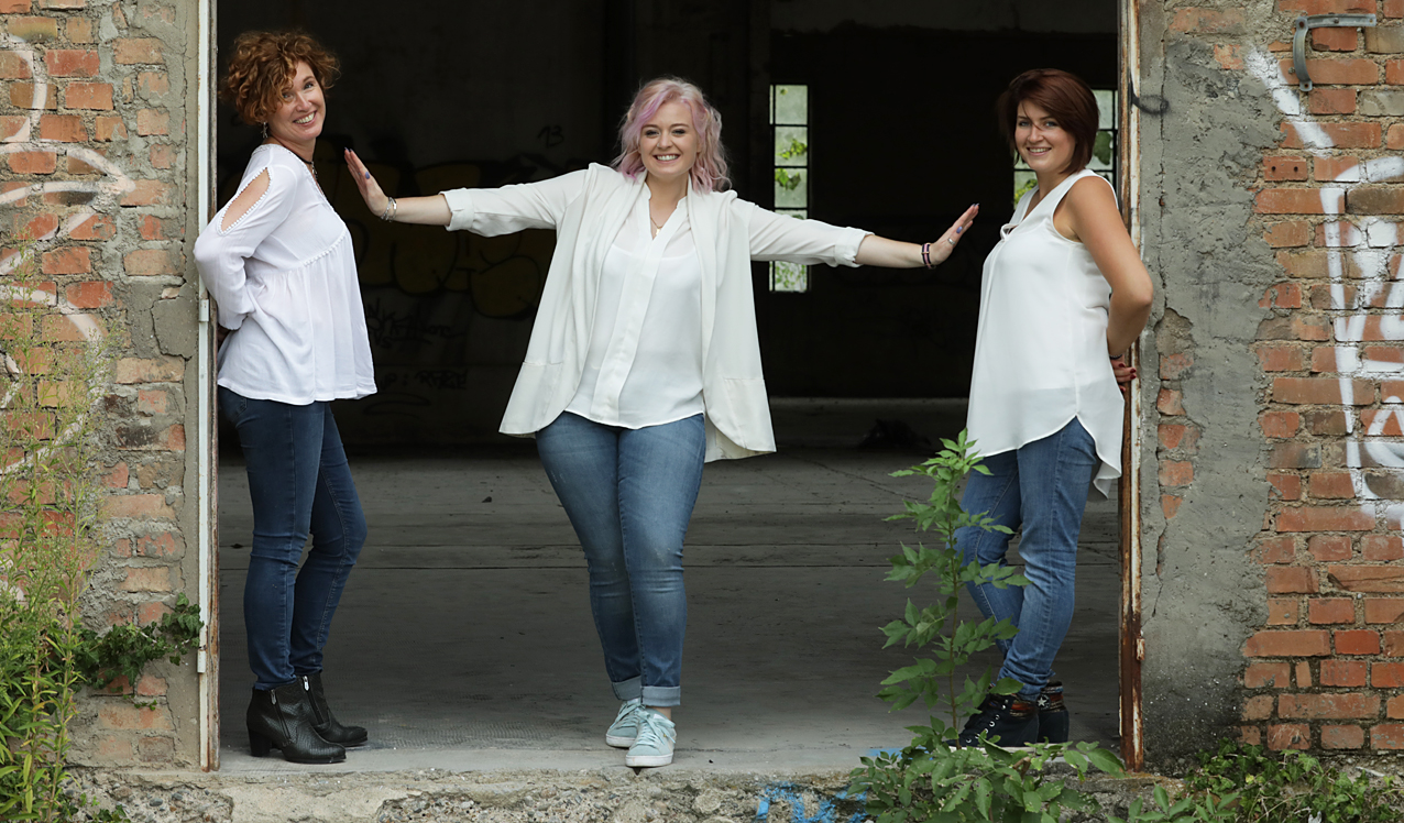 Estelle, Laura, Marie - © L'Atelier d'Estelle
